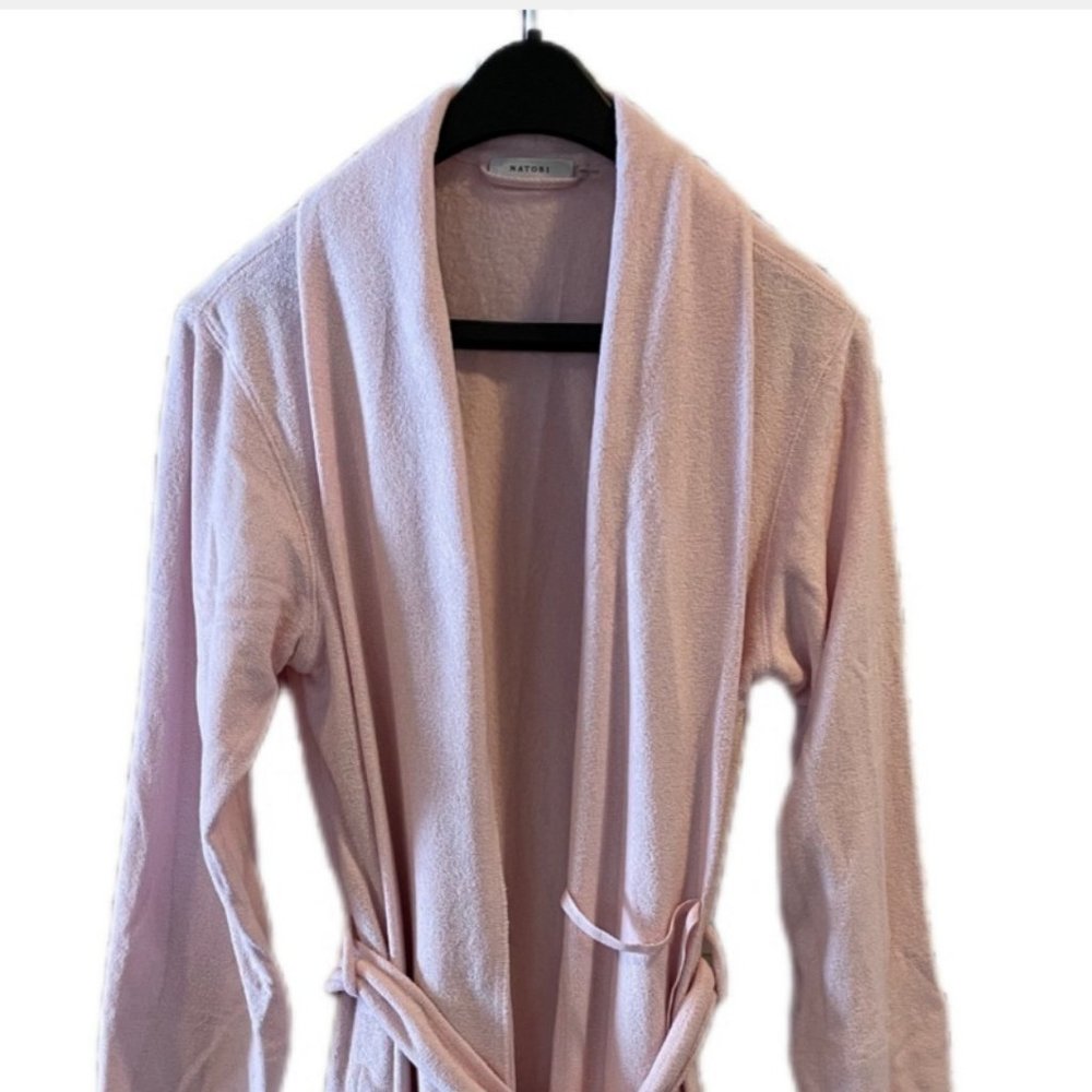 Natori Womens light pink robe